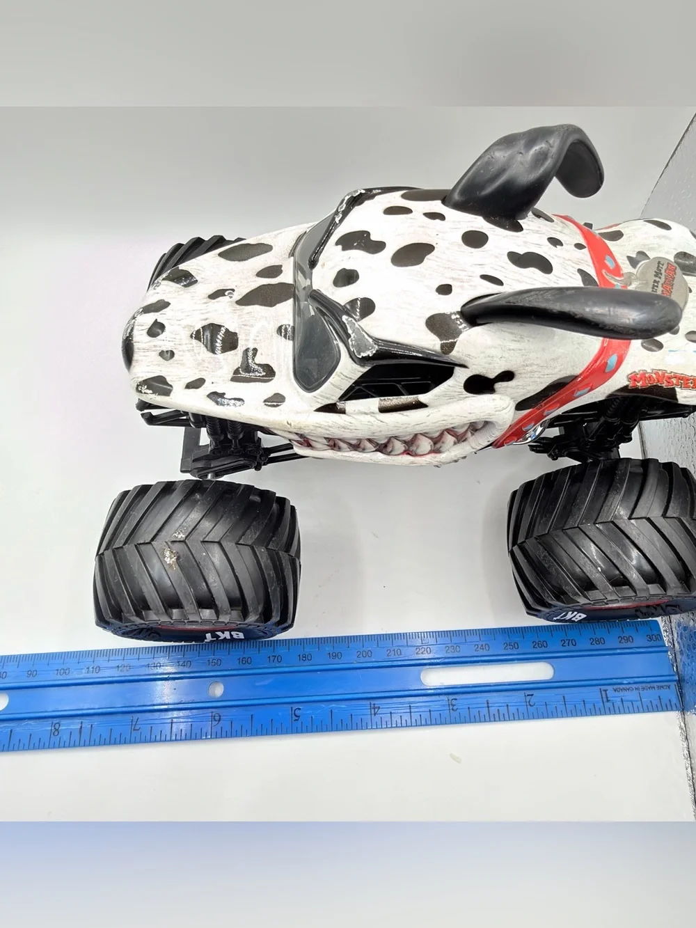 Spin Master 2018 Monster Jam Monster Mutt Dalmatian Rev N Roar Push Car